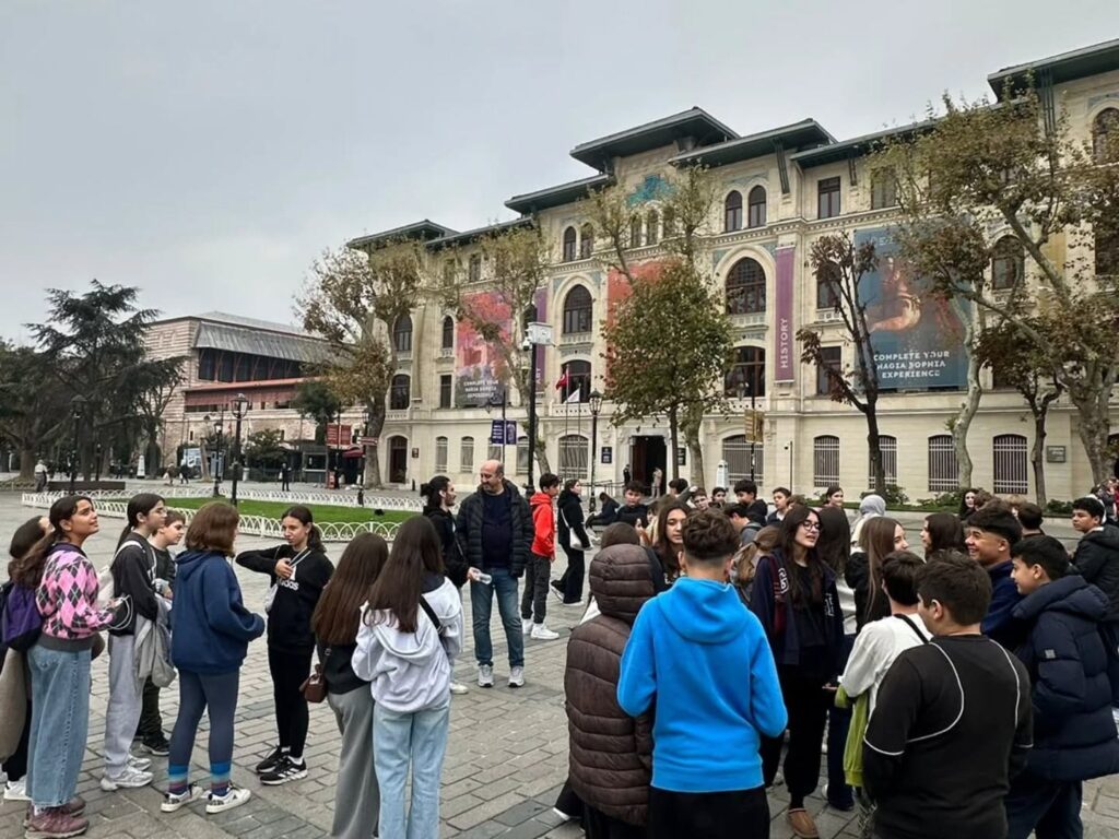 Instagram post from takegitimkurumlari. This post is in position 7.